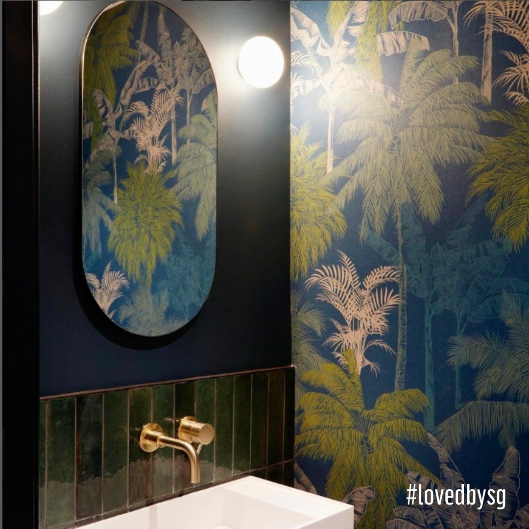 Reminisce of exotic isles with tropical-inspired wallpaper adorning the walls of your bathroom. Take inspiration from this wonderful cloakroom WC, expertly designed by @studiofabbri using our PT wallpaper design St Vincent Lagoon from the Caribbean c