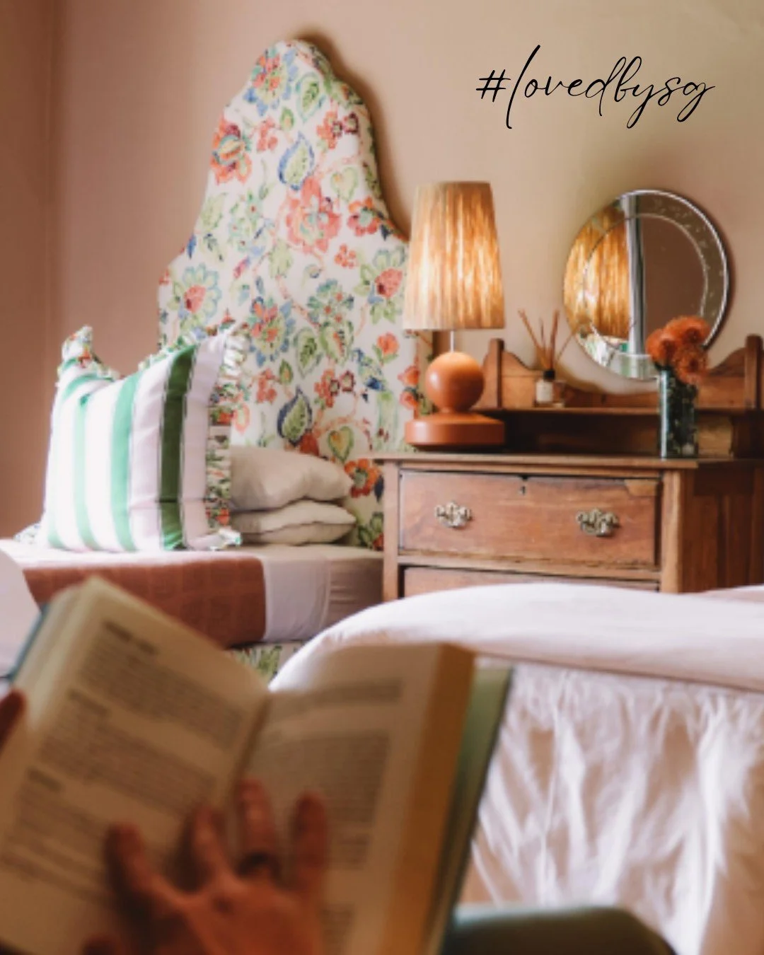 This headboard and scatter cushion set just makes us happy! The design? Whimsy Primary from our stunning wide-width collection Poetry! This combination is definitely #lovedbysg 🩷🧡
#stuartgrahamfabrics #upholstery #drapery #orangecrush #HomeGoals #S