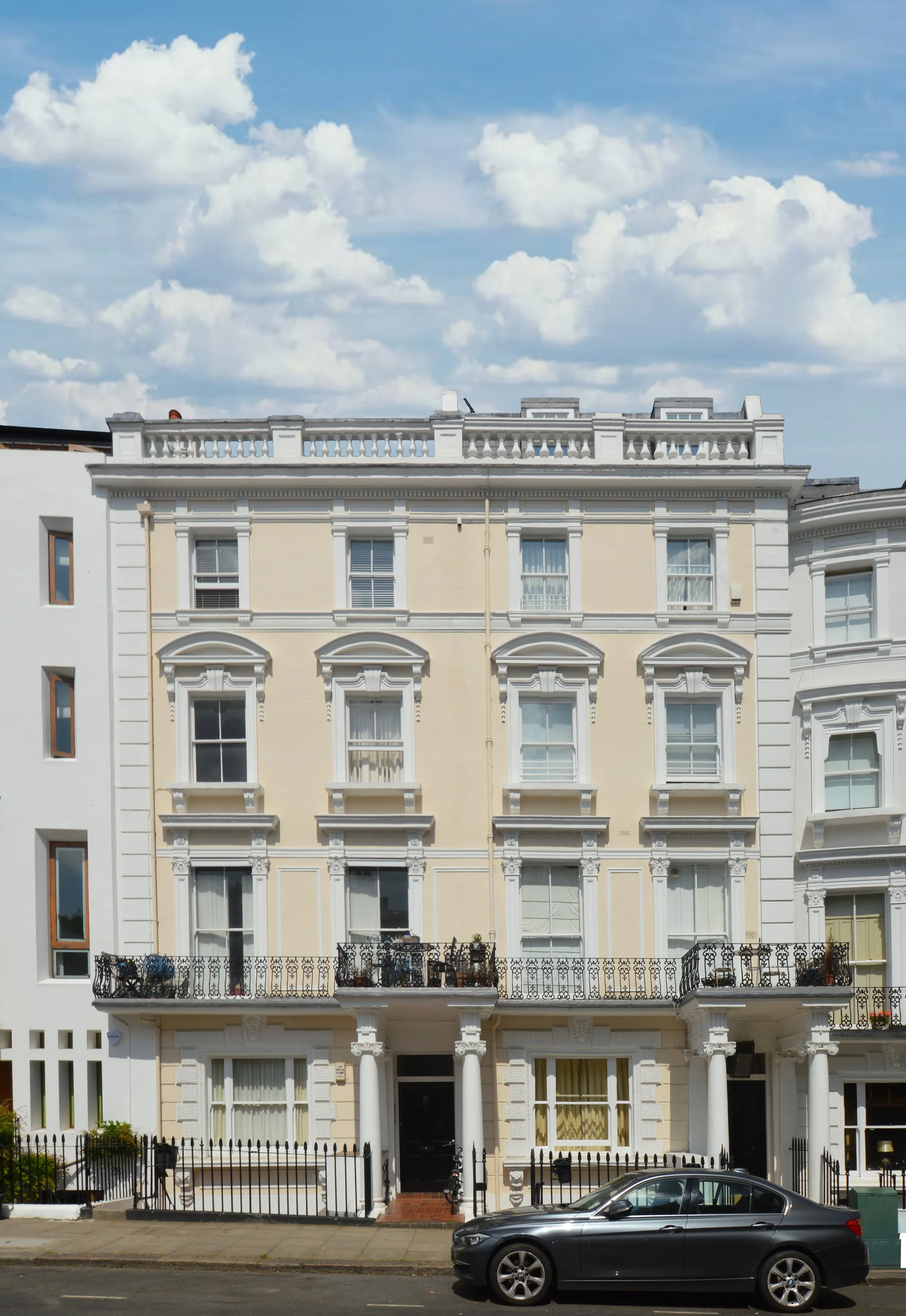 Lansdowne Crescent, London W11