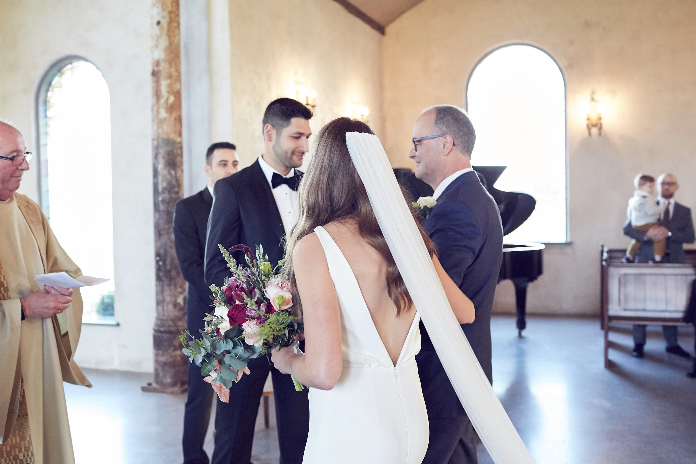 LR StephanieAndAnthony 325.jpg