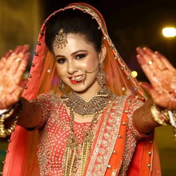 parulgargmakeup_22427397_379480902466180_7861842424492982272_n.jpg