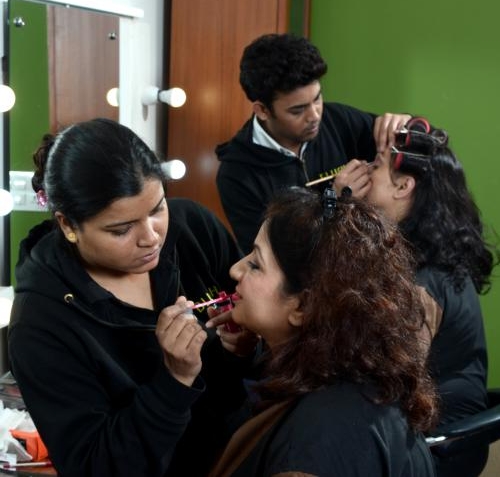 Parul Garg - Top Makeup Artist in Delhi,Gurgaon-Freelance & Studios