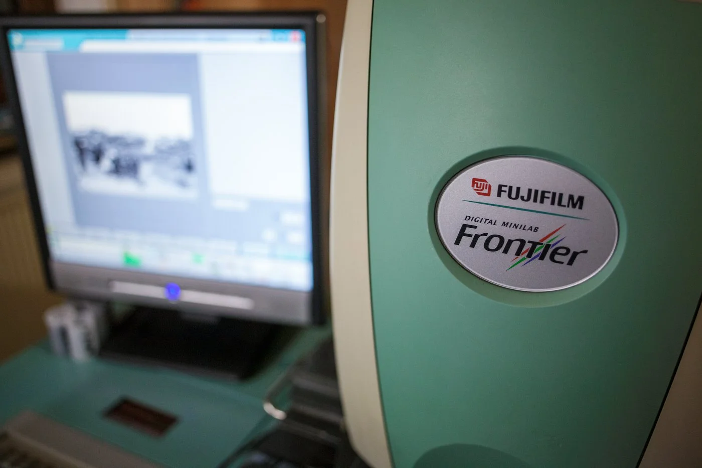 A Fuji Frontier SP-3000 scanner (image courtesy by meinfilmlab.de)
