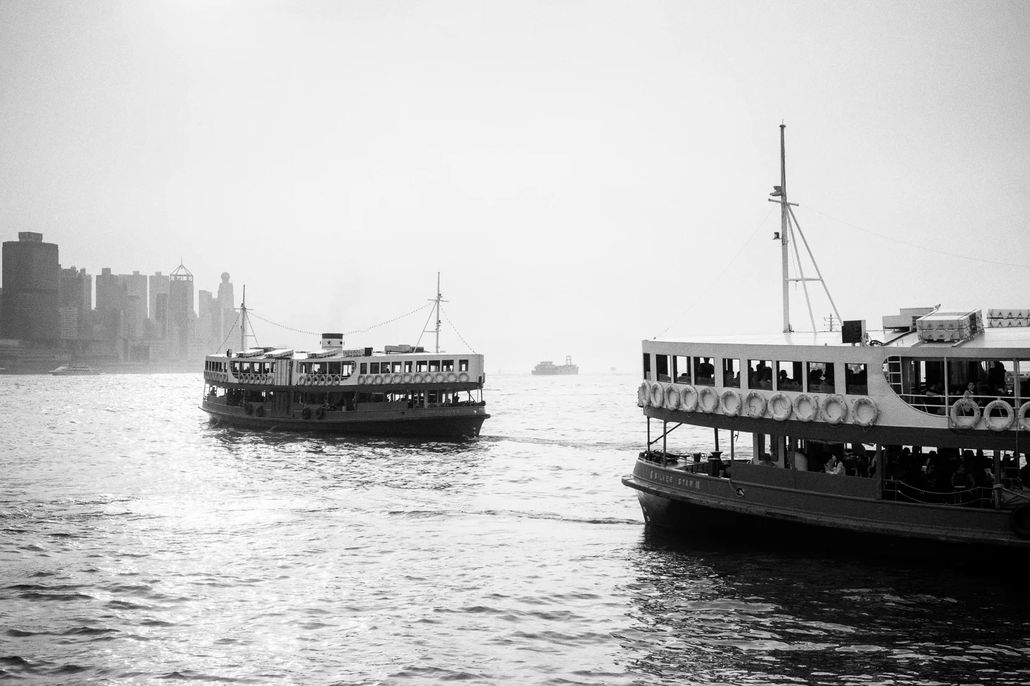 055_Hongkong_MAR_2016_Mar_2016_B&W.jpg