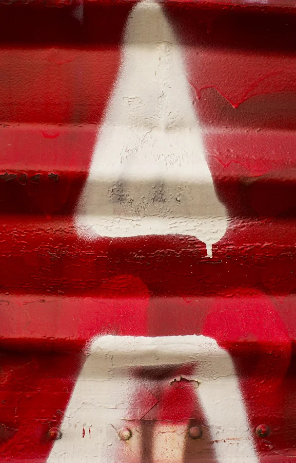 Red_Pyramid_copyright2015_by_Robert_Olsson_BlackCowShow.jpg