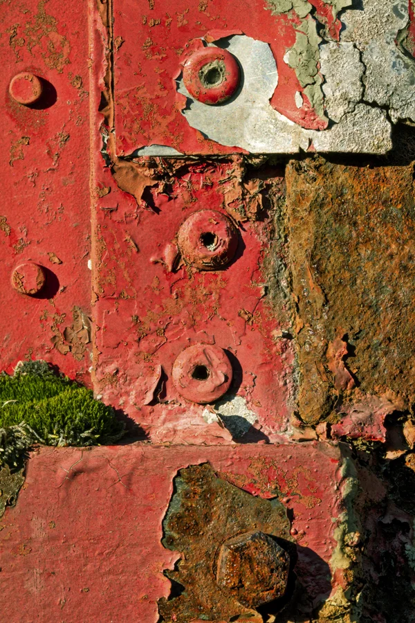 20151203_Red_Window_web.jpg