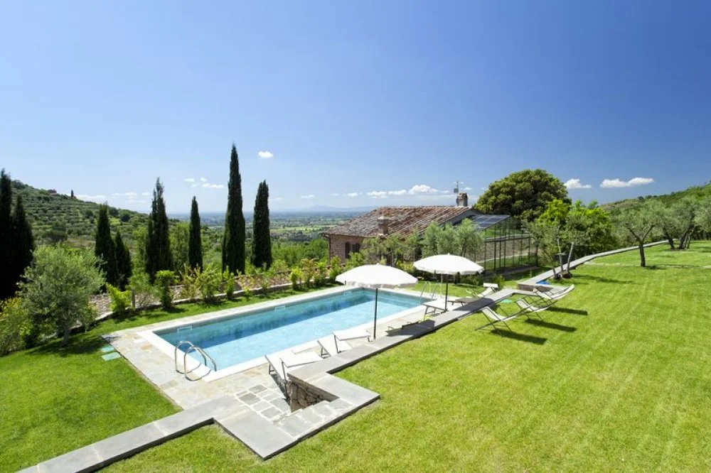 villa-accommodation-tuscany.jpg