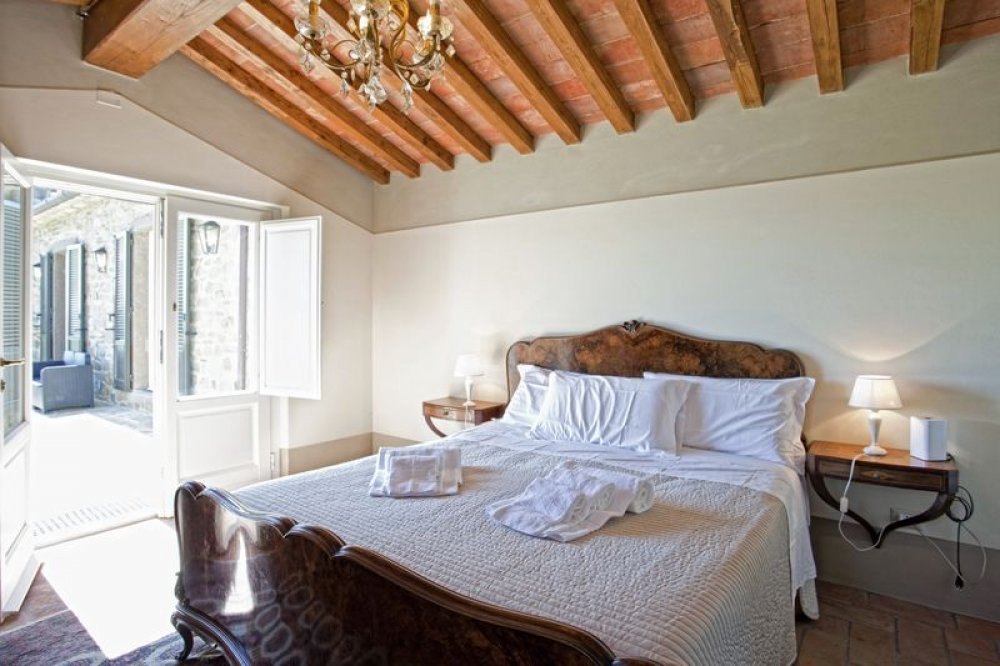 cortona-villa-double-room-4.jpg