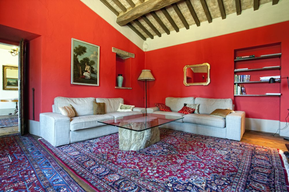 cortona-villa-lounge.jpg