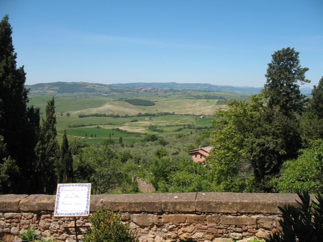 views-of-the-cortona-valley.jpg