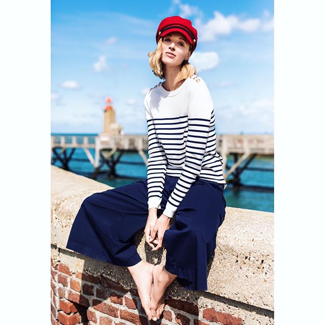 When your lipstick matches the Lighthouse and your hat you can call that an effort of integration.
Couldn&rsquo;t achieve that without the previous help of @lamieze who took care of Hair, Makeup and good mood &amp; @dansawuppertal for striking poses 