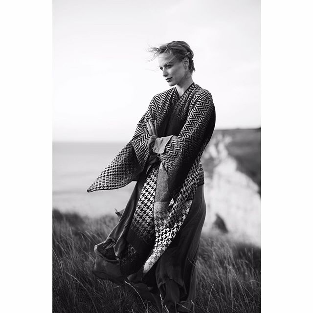 The fact is, the last photo on my memory card, a portrait of Dana on the Normandy cliffs was taken with Peter Lindbergh present in my mind Could be just a coincidence.... The truth is that he is present, always and from the beginning. His powerful in