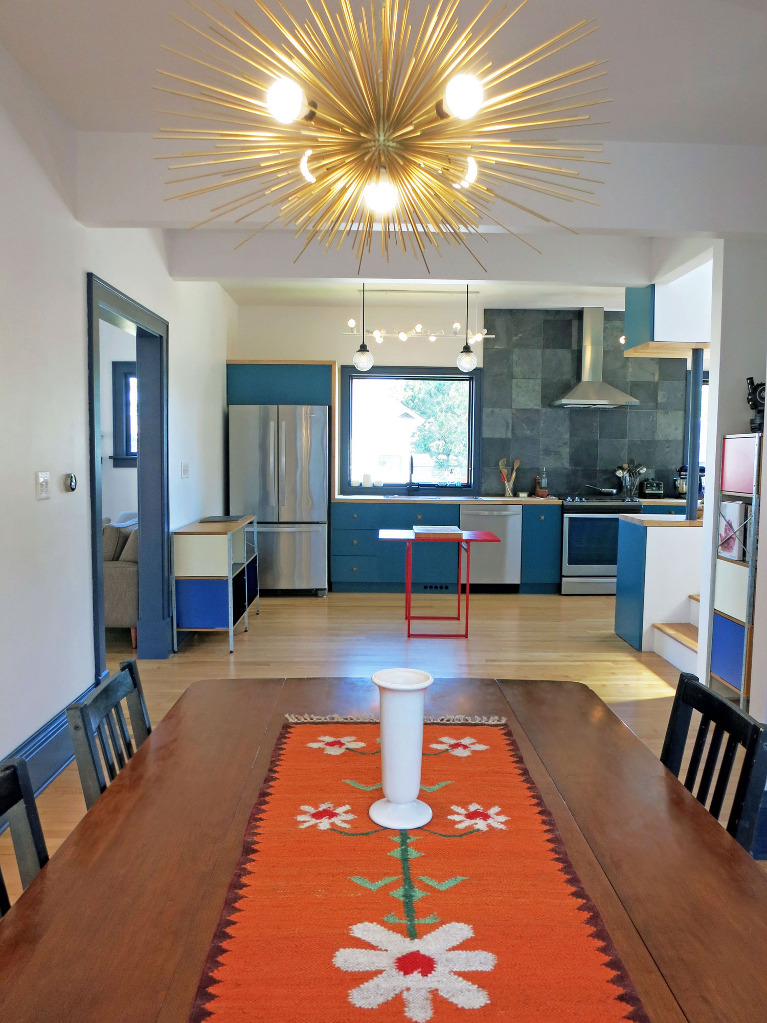 Dining room looking toward kitchen