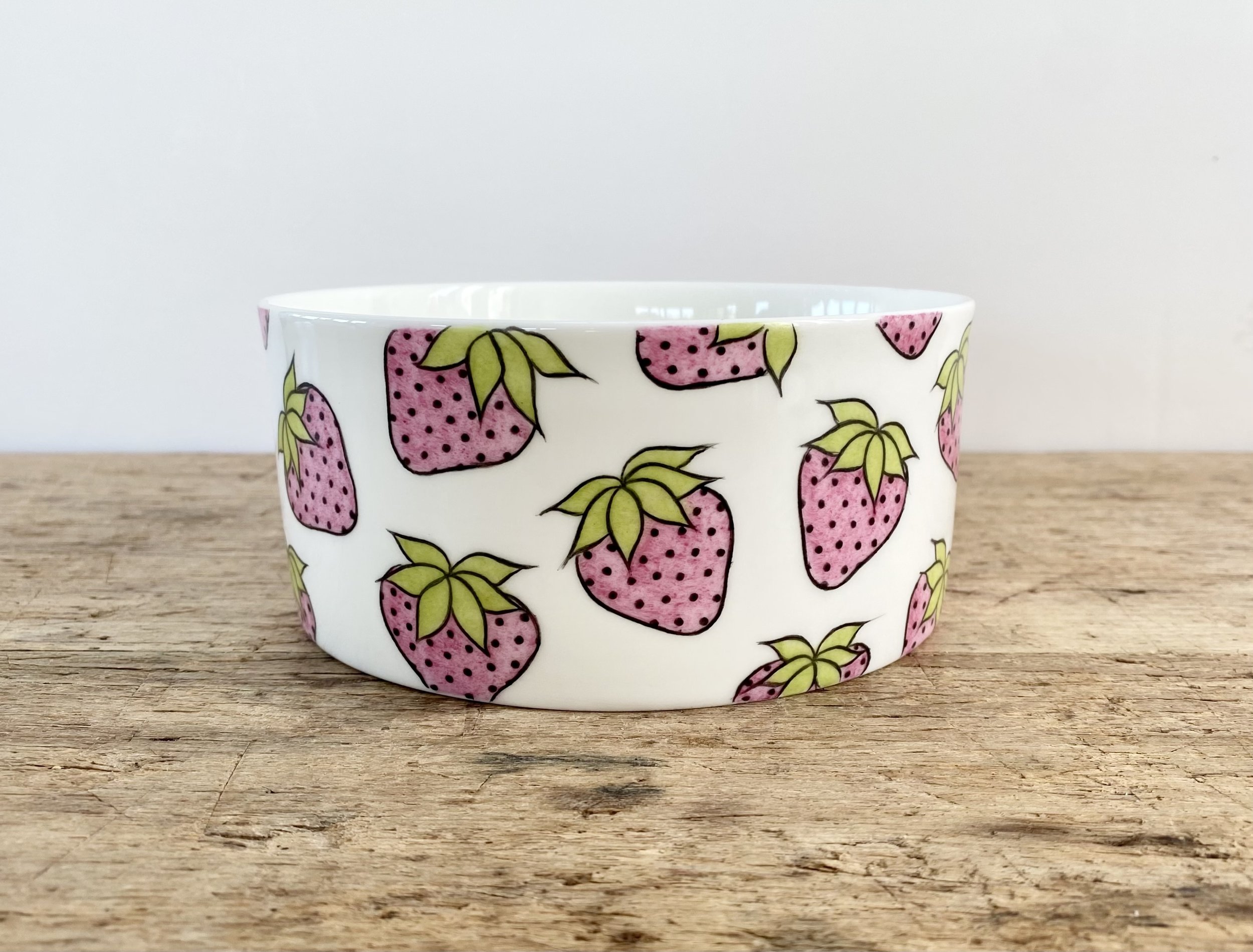 strawberry cylinder bowl.jpeg