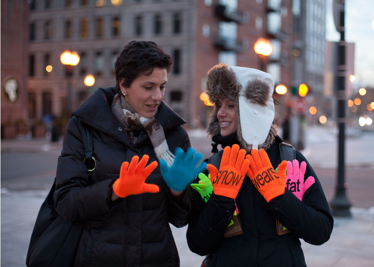 Explaining to Mary how the gloves can match in color, or by word...or even by word category.