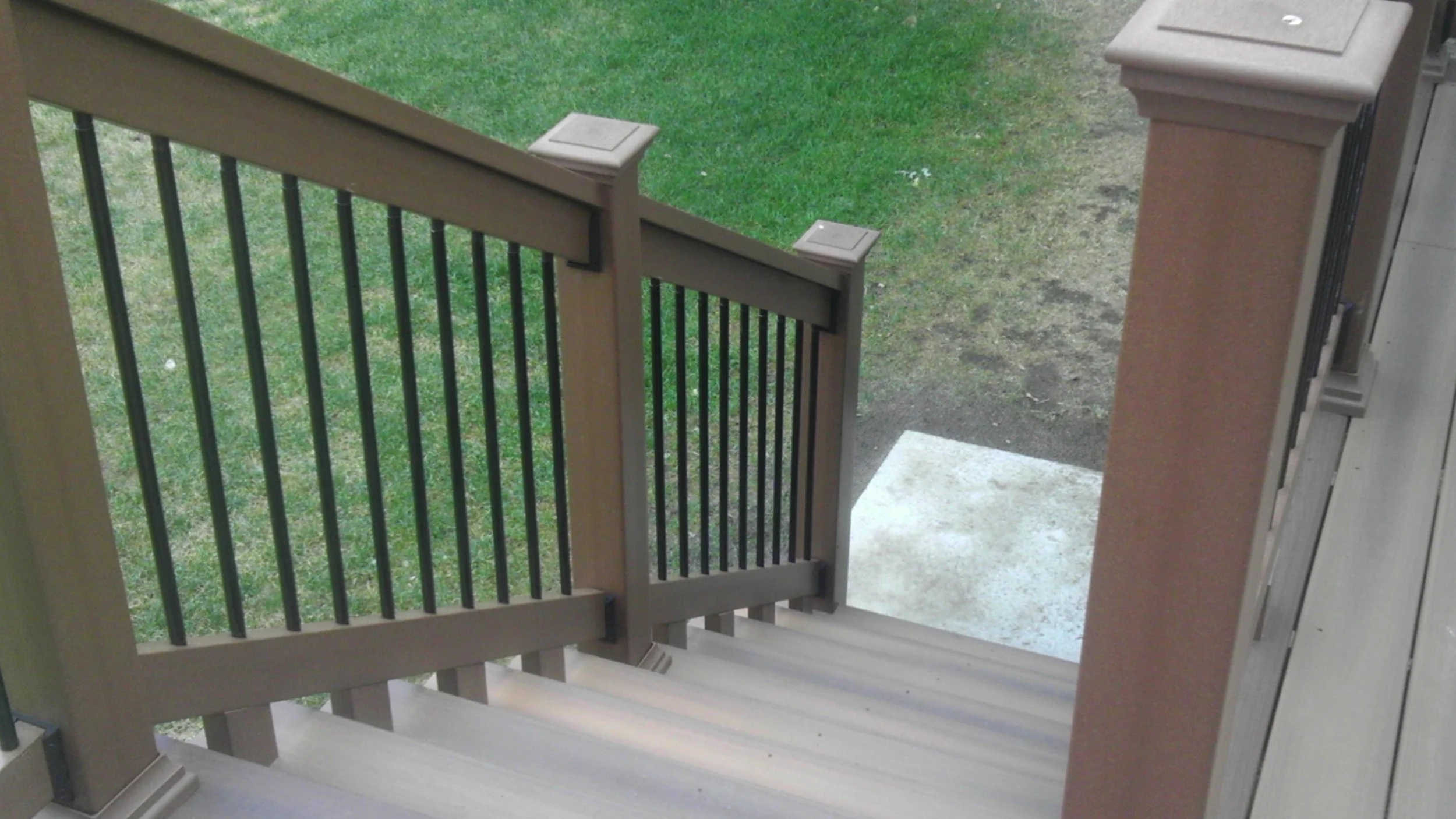 full_house_PATIO_27.jpg