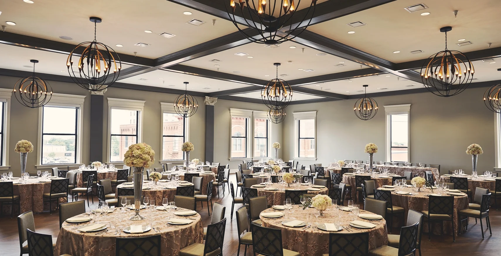 Wedding reception venue at Hotel Vandivort Springfield MO