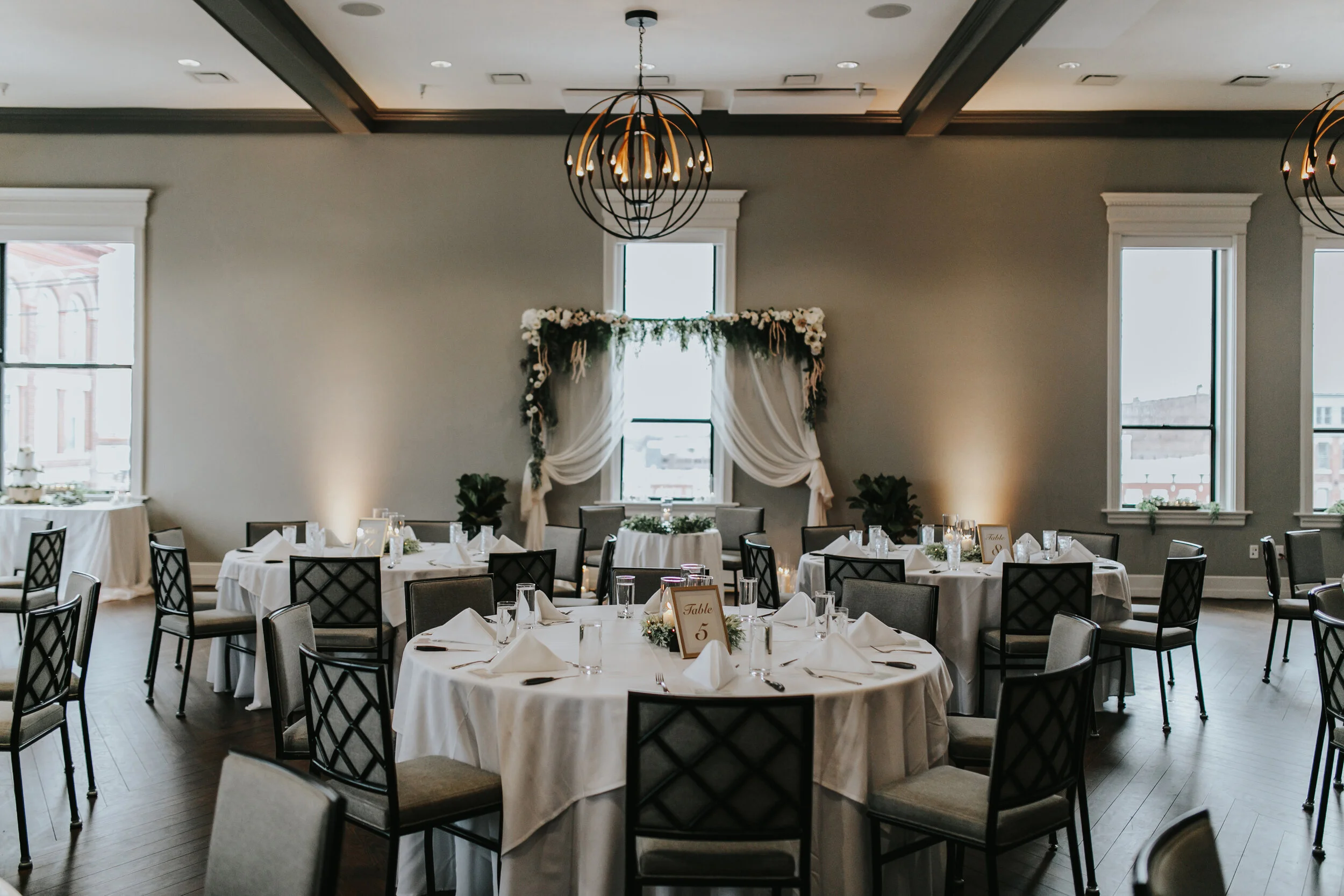 Wedding Venue in Springfield MO Downtown | Hotel Vandivort Wedding Venue in Springfield MO Downtown | Hotel Vandivort