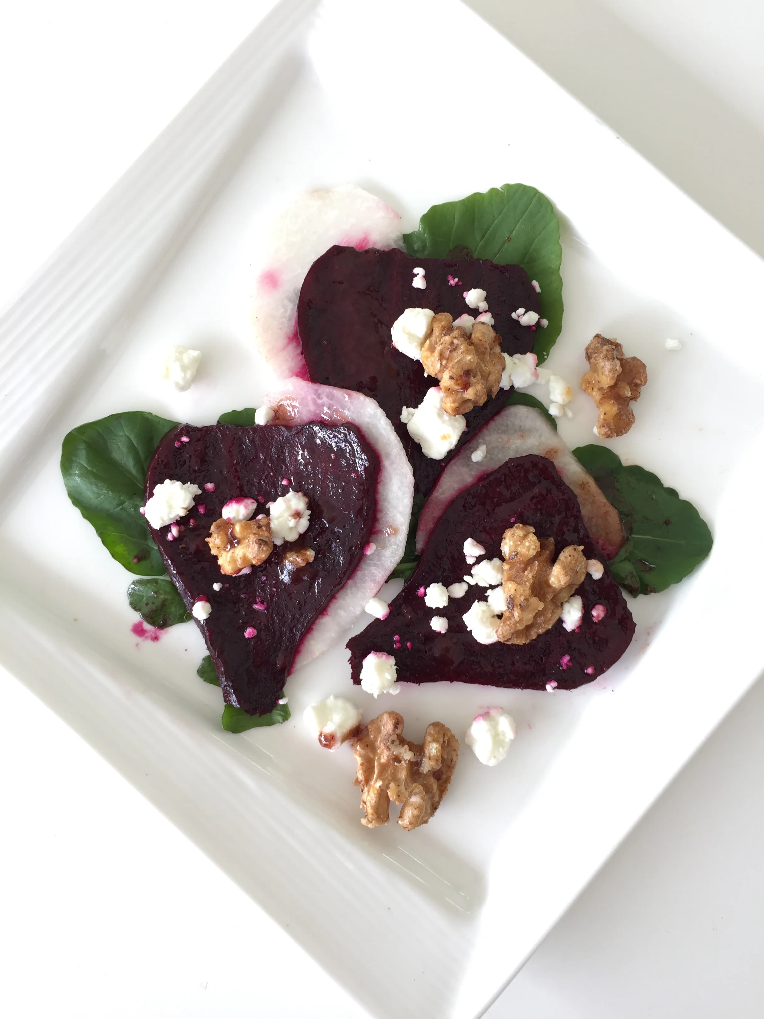 Beets &amp; Jicama Salad with Caramelized Walnuts