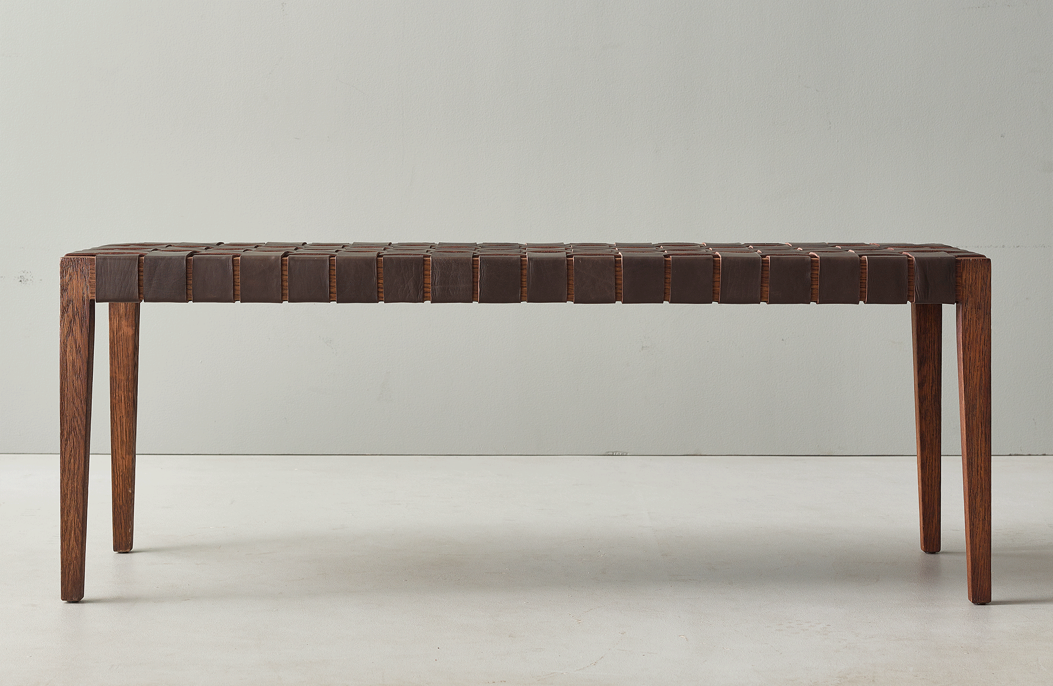 © RESTORATION HARDWARE