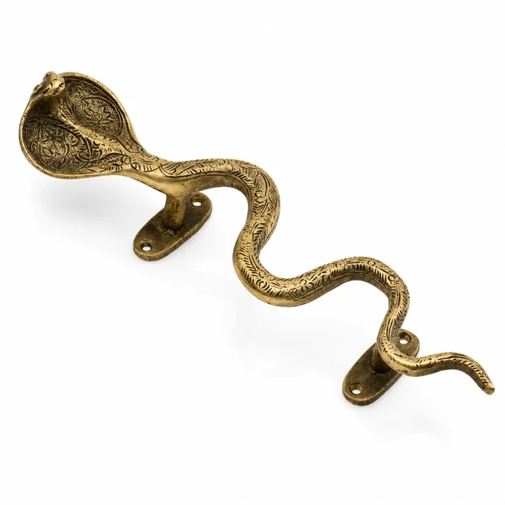 COBRA RIGHT.webp