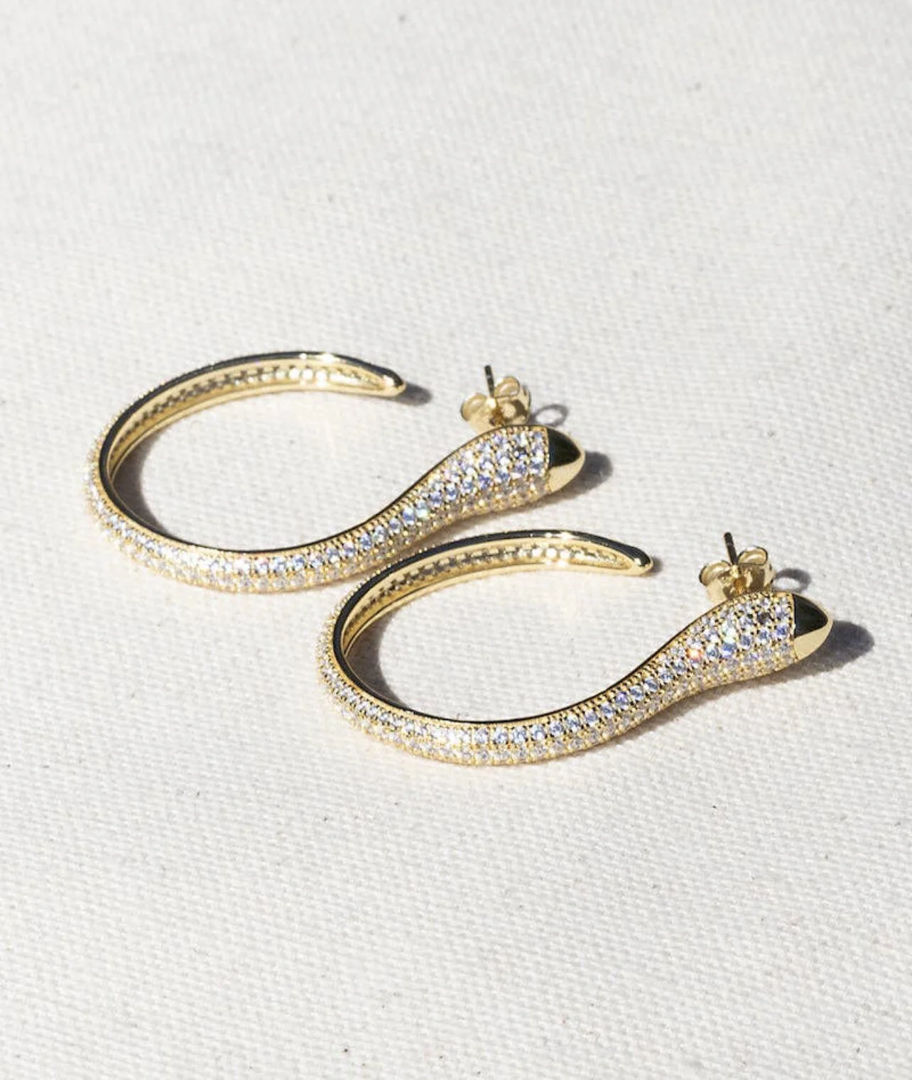 A936C172-AAE7-4B18-BCF6-30EF53A48DE2