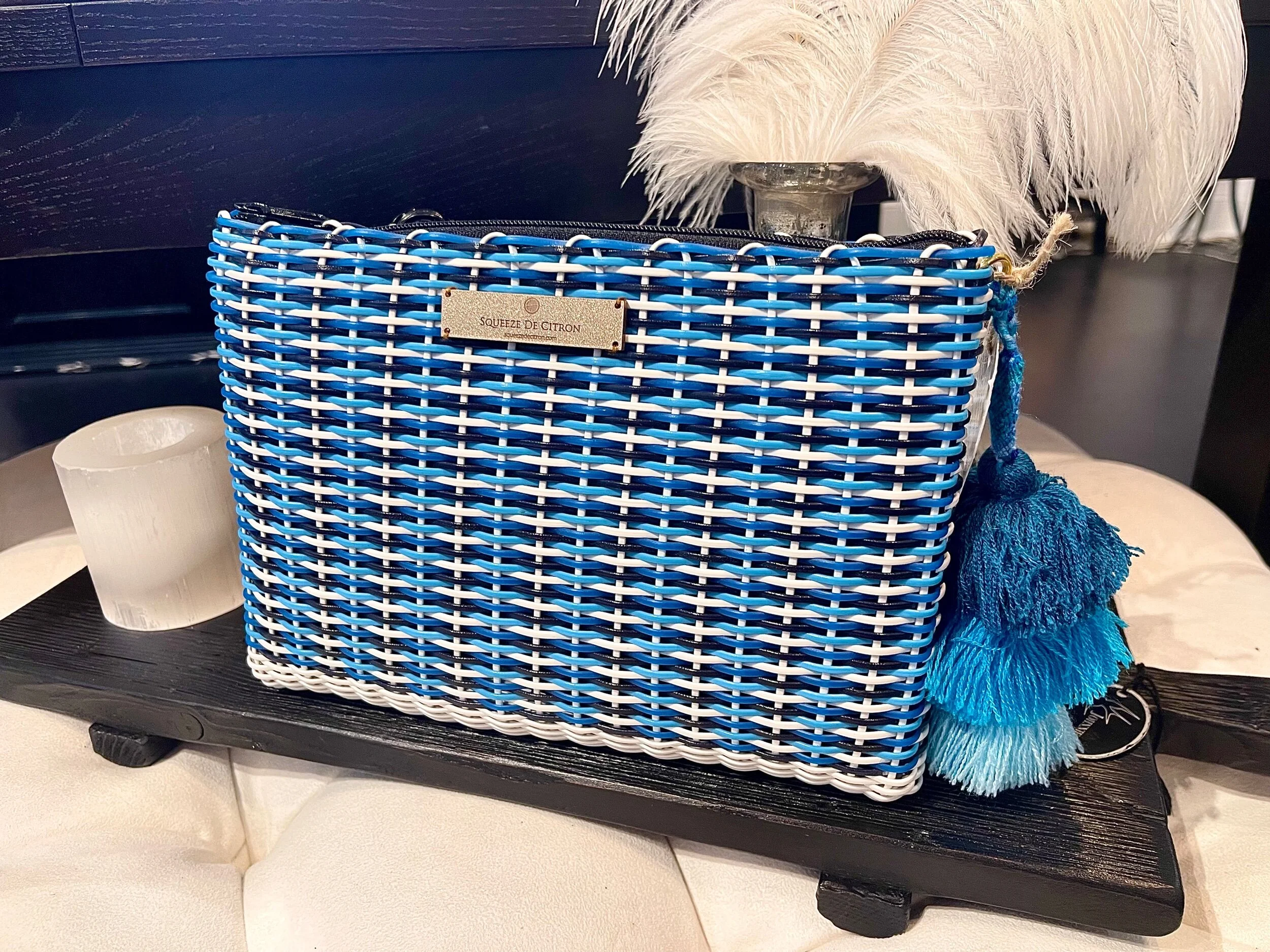 E6B75EAE-5120-4A90-94B0-107C37824FCB