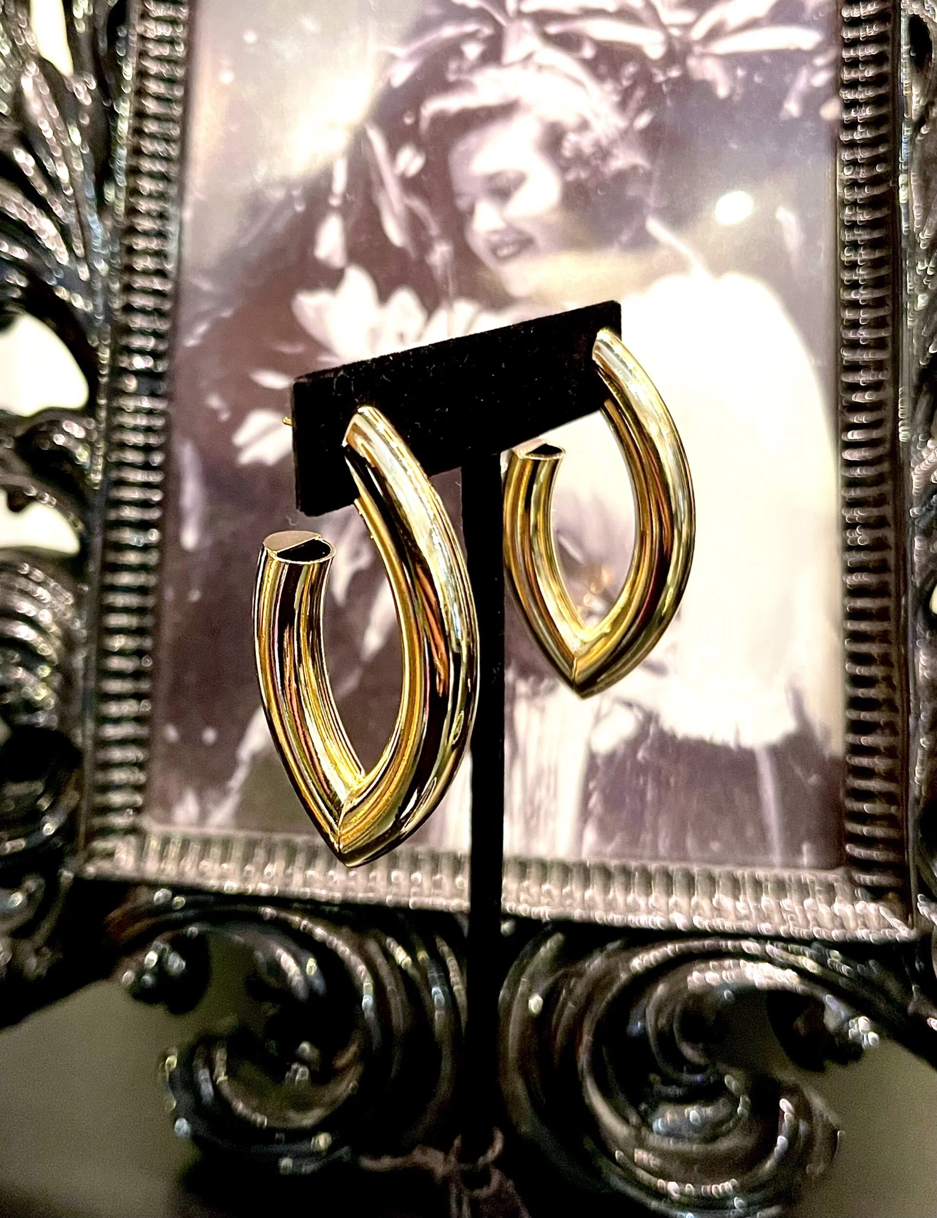 D9108495-5651-4BA4-B3A2-477F452DF52E