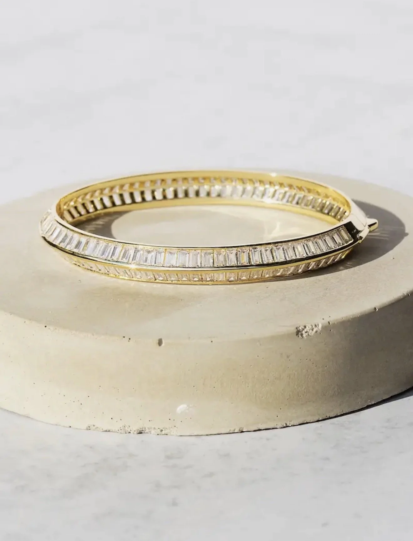 RAZOR EDGE BANGLE, GOLD