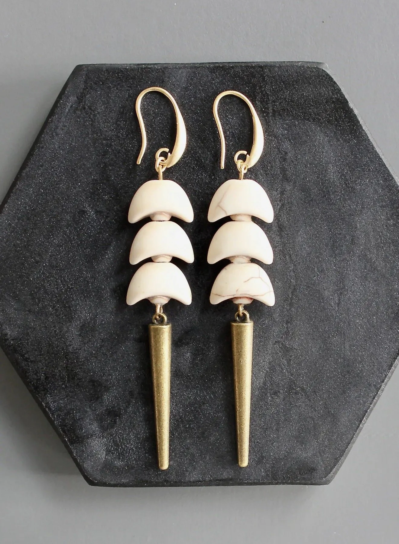 STACKED CRESCENT SPIKES