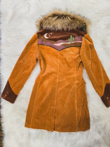 CINNAMON JACKET.webp