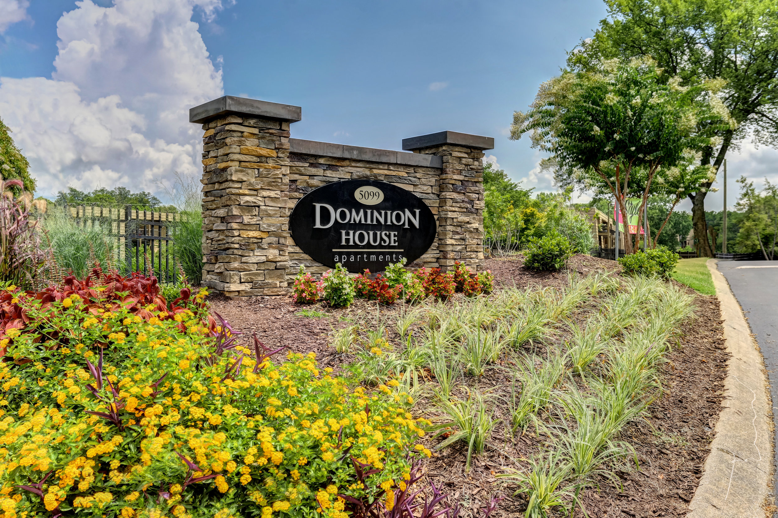 Gallery —Dominion House Apartments