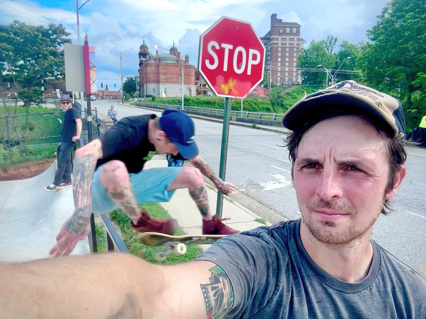 @mark_smallberg squeezing through 🏄&zwj;♂️