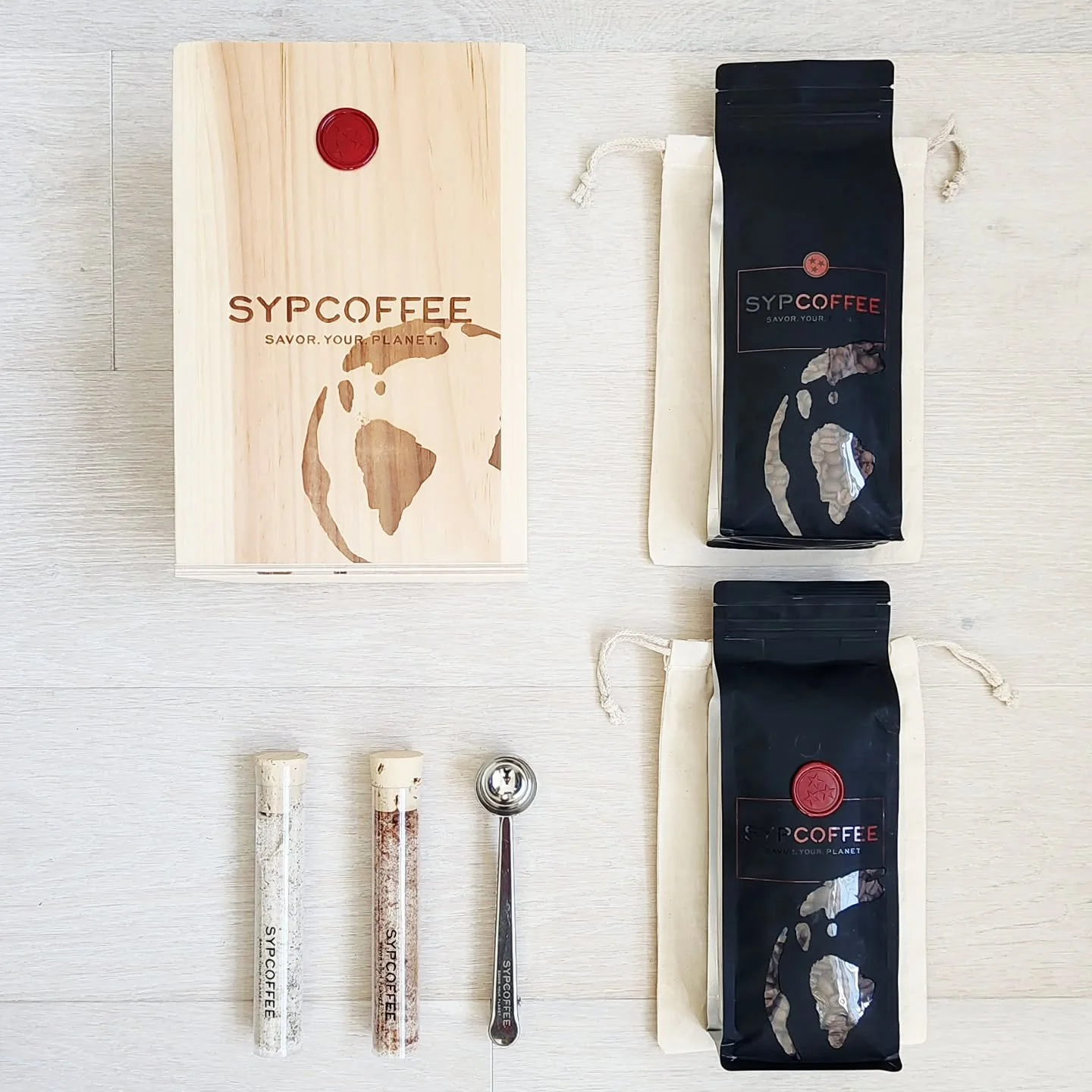 Make their day particularly great again.
.
.
.
SYPCOFFEE Signature Two 🎁
.
#Gift #Confidently #SYPCOFFEE #SavorYourPlanet