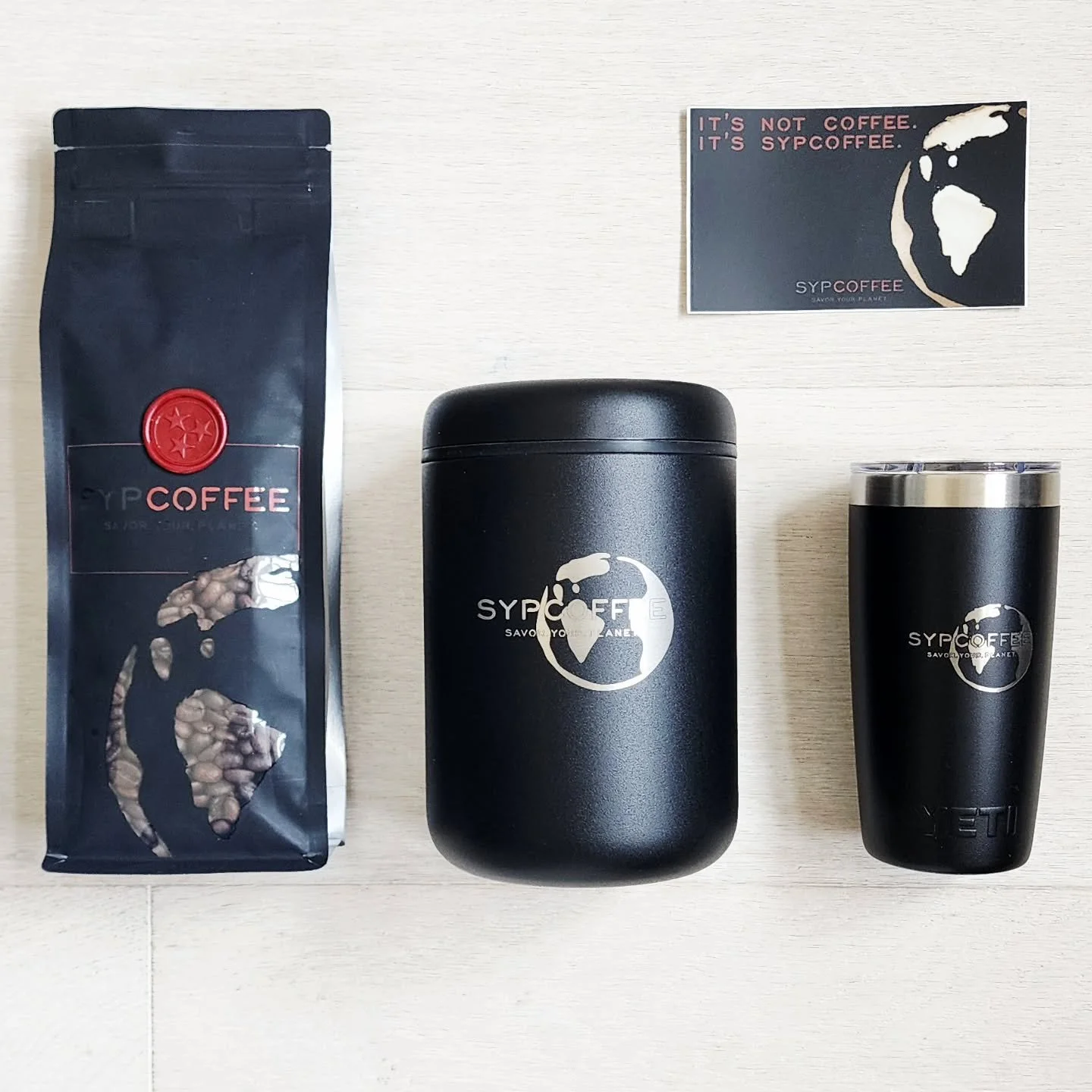 Beautiful people deserve beautiful things.
.
.
#SYPCOFFEE #SavorYourPlanet #Gift #Beautiful #Coffee