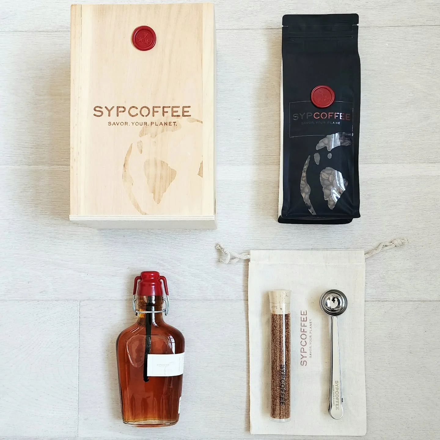 Hope everyone is enjoying a beautiful Thanksgiving weekend. Heading into the holiday season, we have been stocking and dreaming up new, enduring ways to recognize those special people in your lives. During December, we are pleased to add complimentar