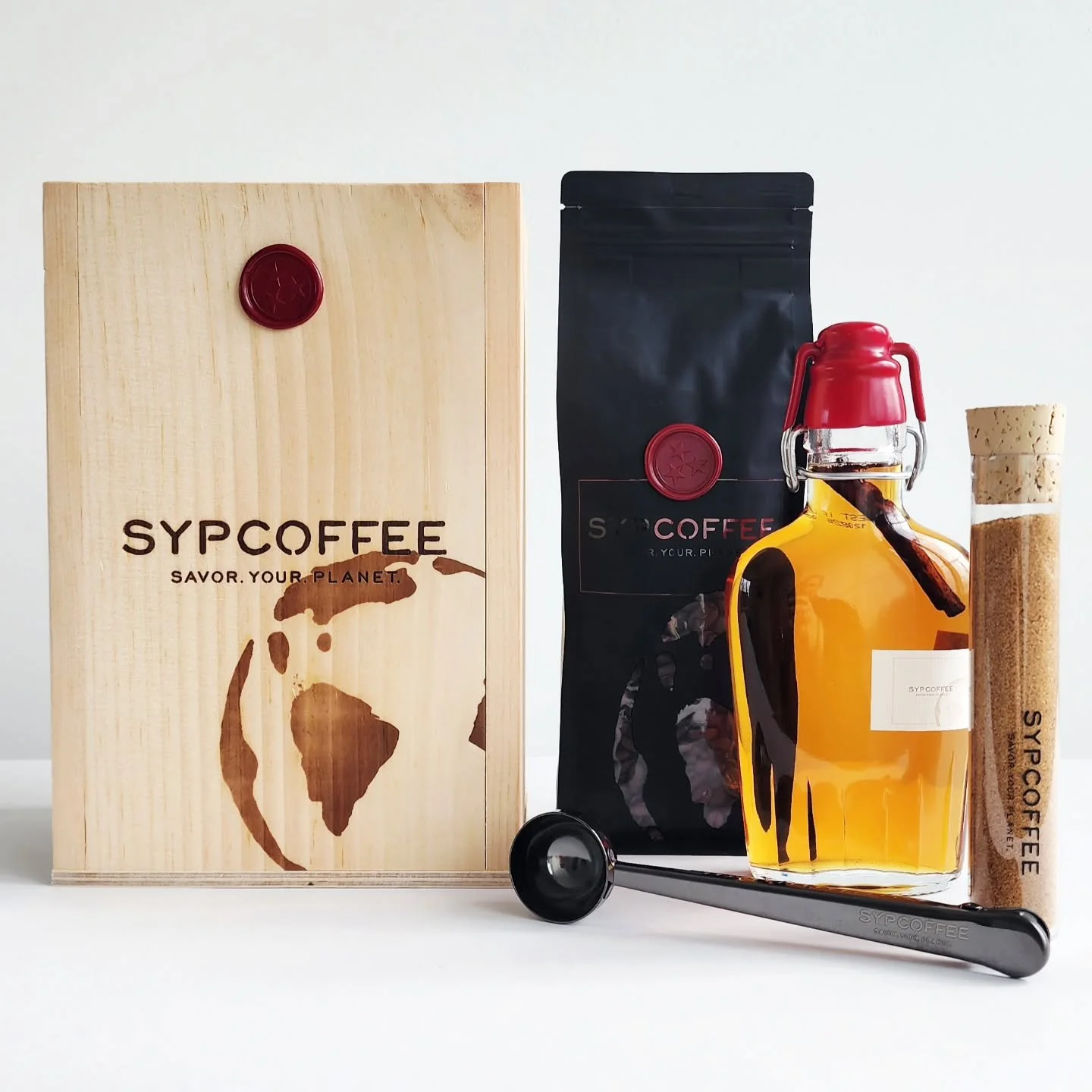 For over 10 years now, we've been realizing our dreams of creating beautiful things for the beautiful people in your lives.
.
And much of the joy stems from knowing there is no limit here.
.
Only better.
.
More delicious. More beautiful. More impress