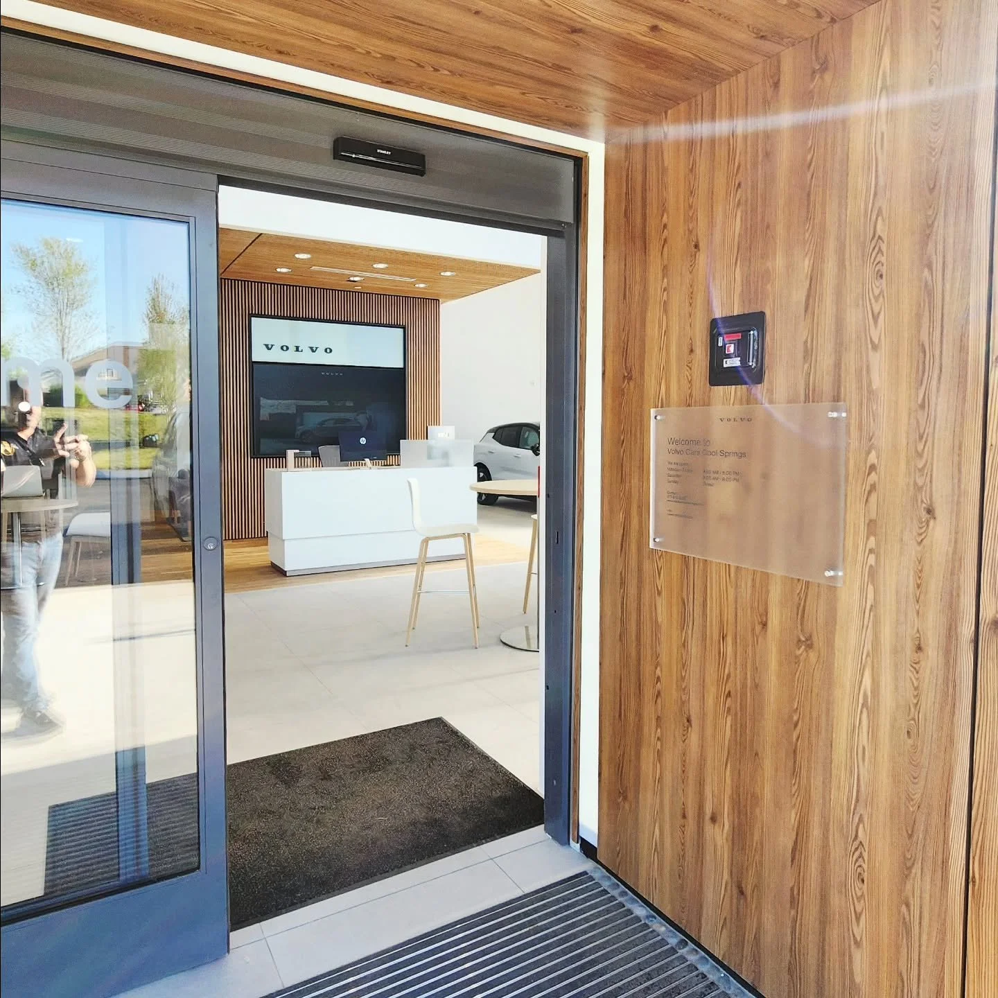 Congratulations! to the @volvocarscoolsprings team on the first few days in their stunning new home @ 1598 Mallory Lane in Brentwood. Its a spectacular build, emblematic of a group of stellar people we are grateful to have worked alongside during the