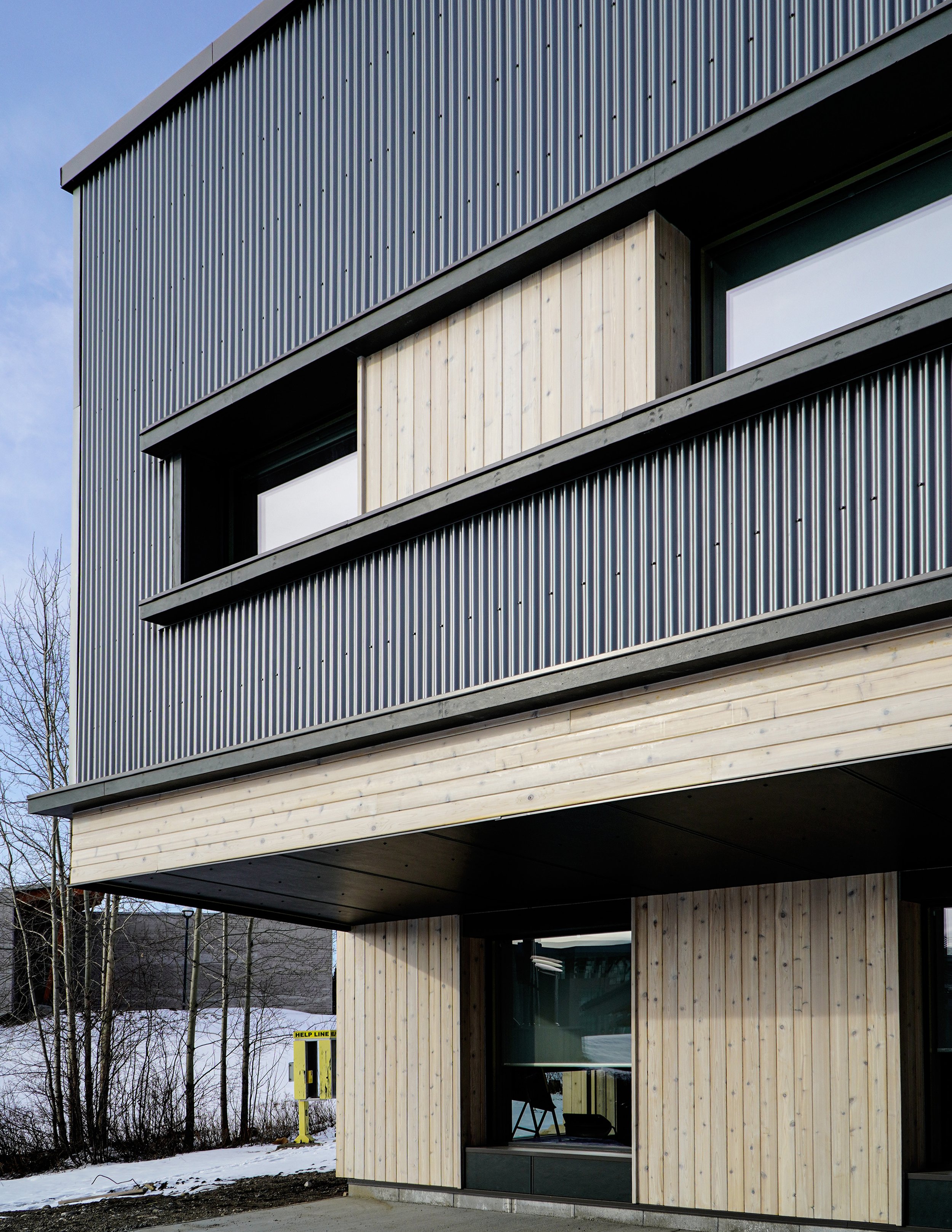  Window and exterior wall details.   