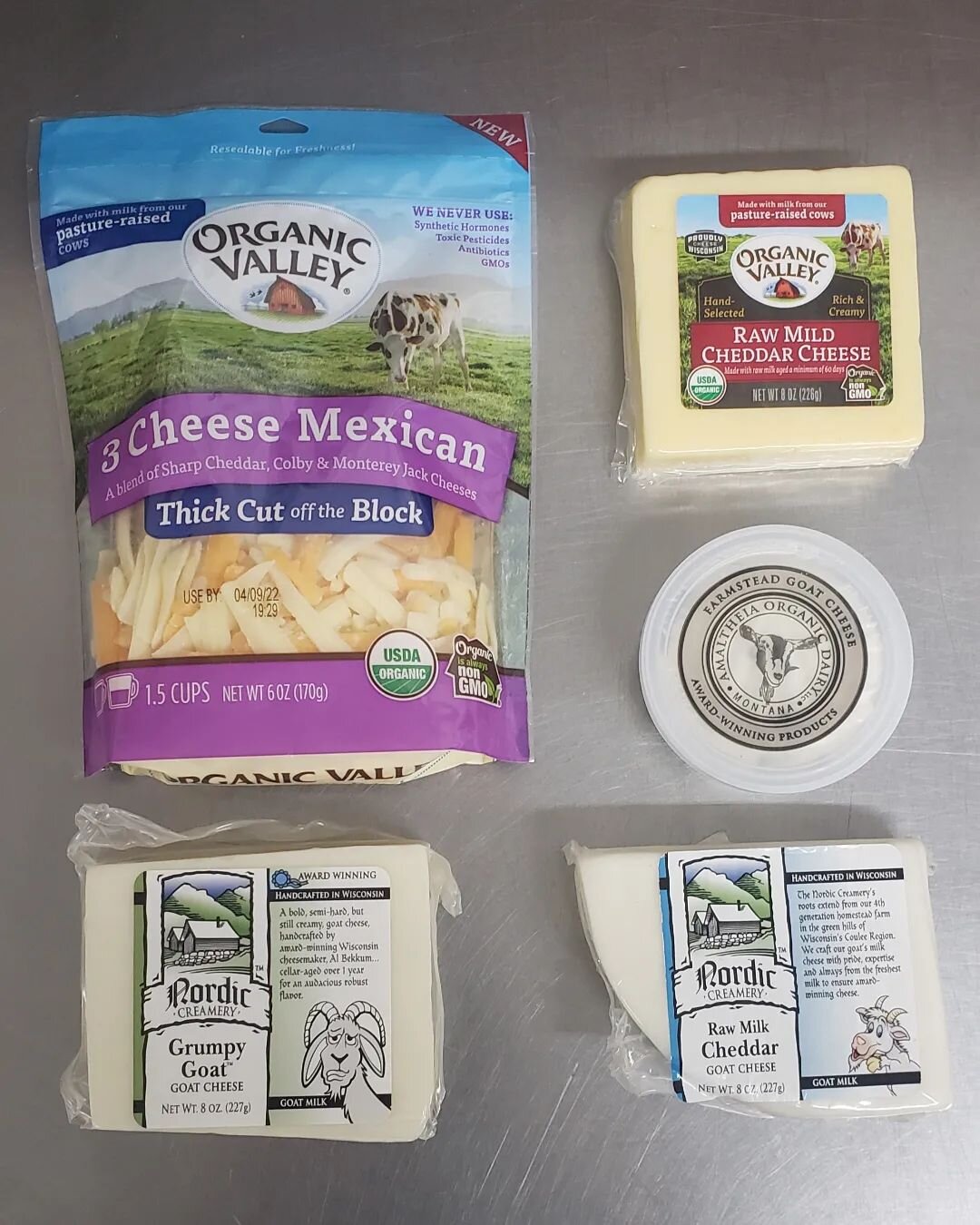 Cheese lovers! 🧀❤

Is your new years resolution to eat more cheese? Ours is 😉

We have a variety of goat cheeses as well as organic!