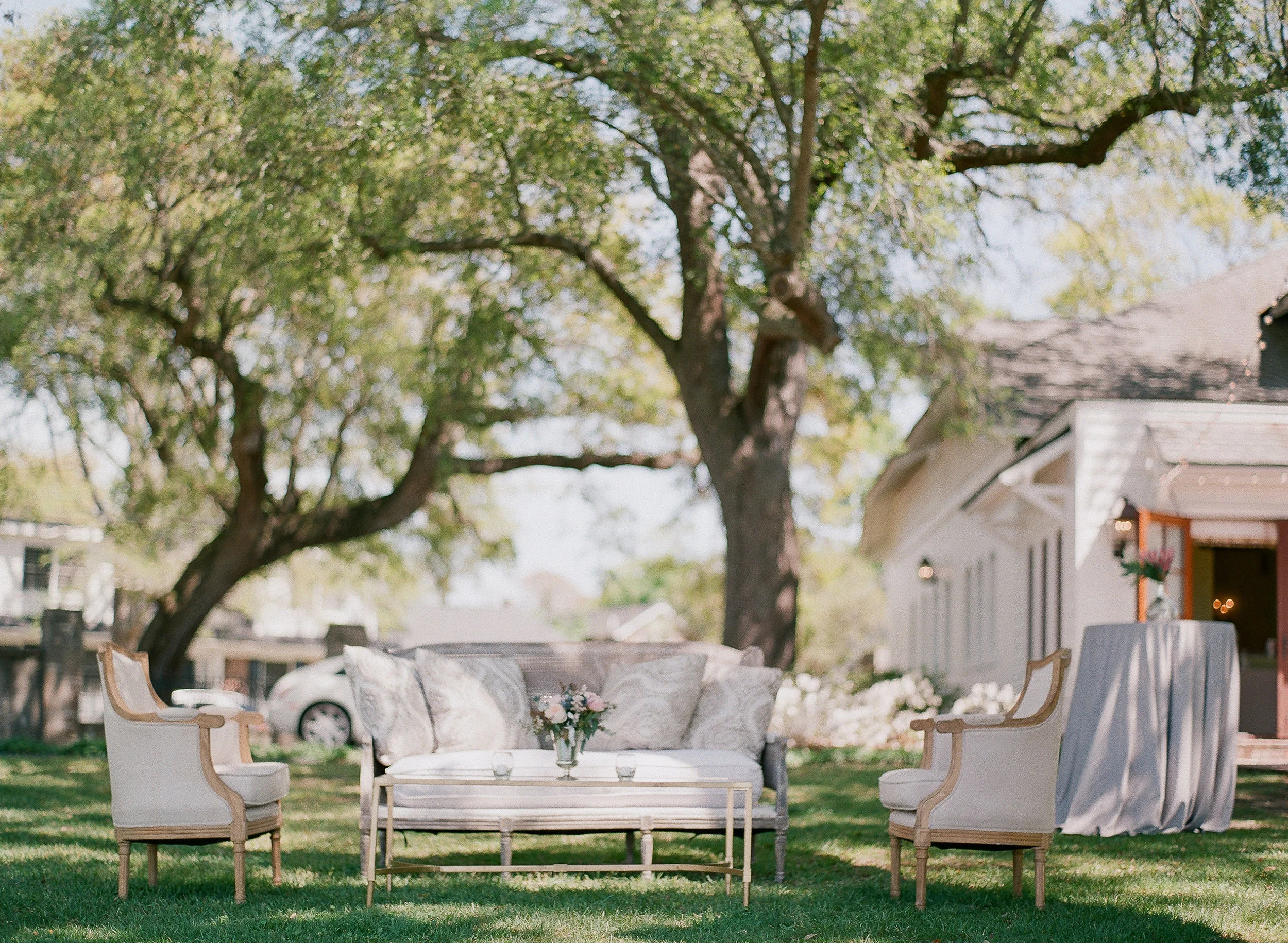 paraiso-event-design-morgan-danny-charleston-wedding-lowndes-grove-spring-11.jpg