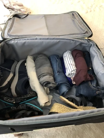 Getting packed and ready to go! You get a Visual Organizer with all the outfits you’ll wear on your trip so you can refer to it as you travel.