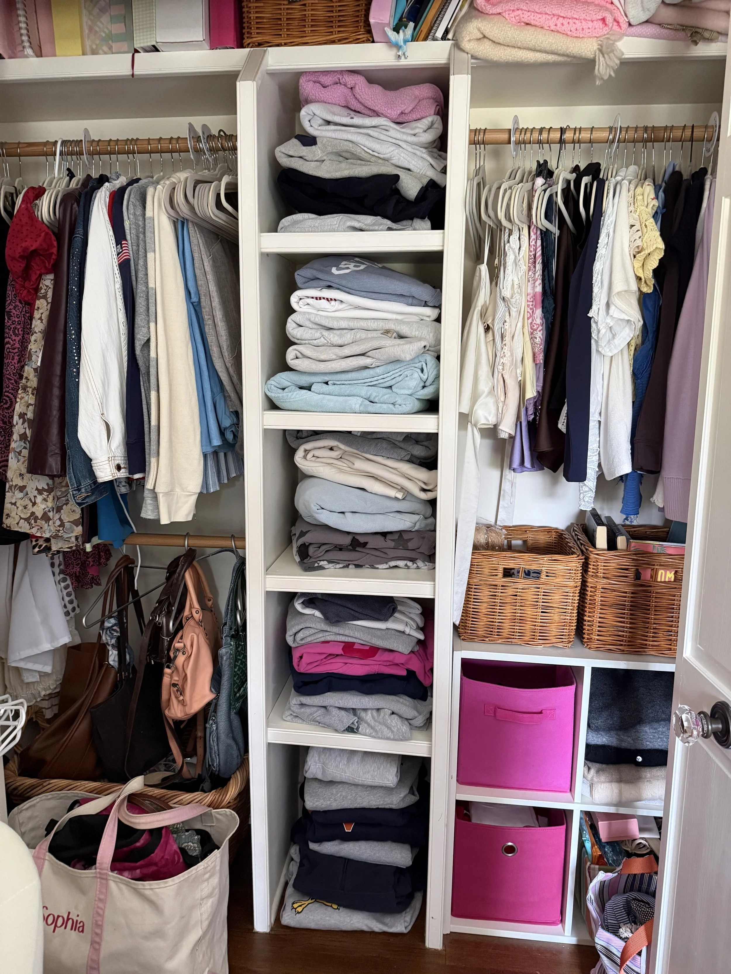College girl gets organized!