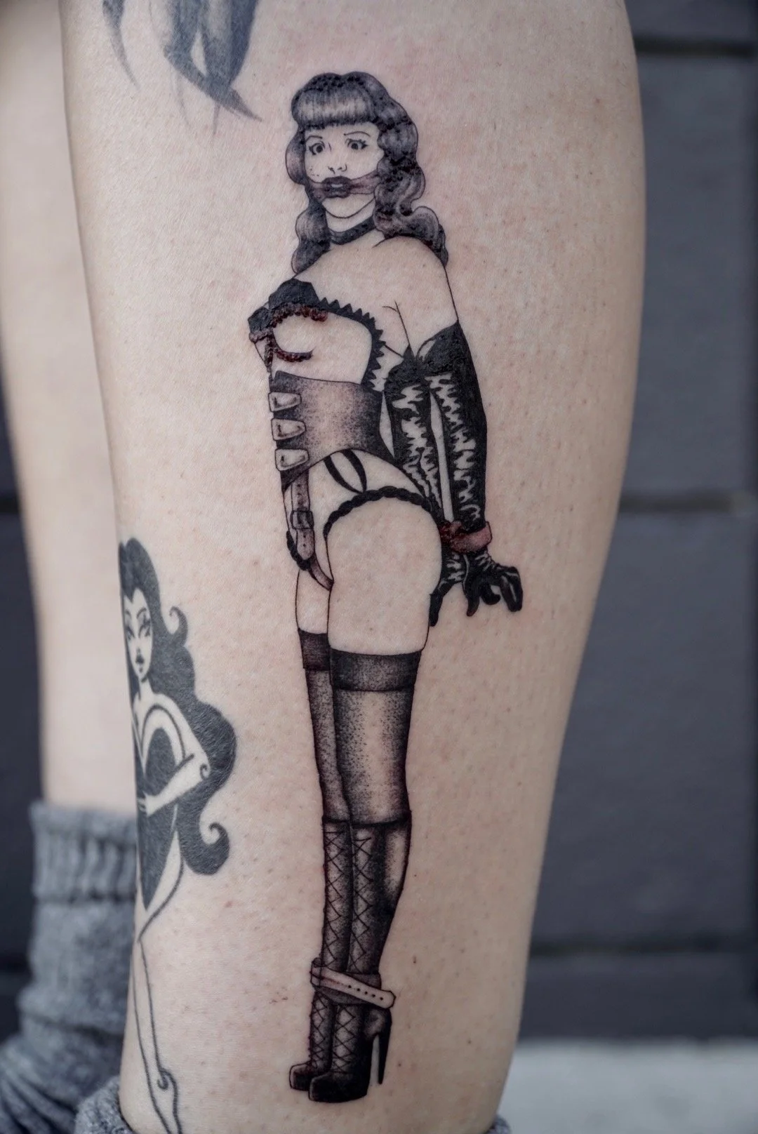 mina-young-vintage-pinup-blackwork-tattoo-elizabeth-street-tattoo-riverside-ca.jpg