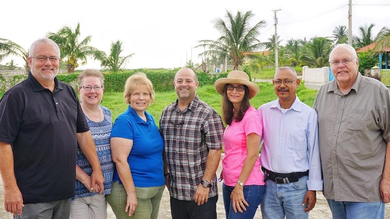Week 1 Team (L to R): Doug, Abby, Ann, Michael, Mary, Mesa & Steve