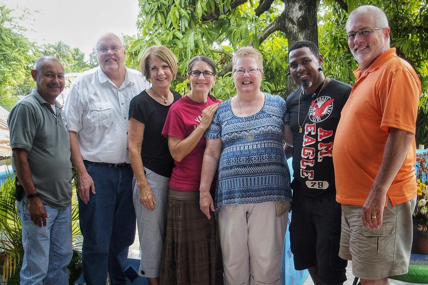 Week 2 Team (L to R): Mesa, steve, Sandy, Mary, Abby Compa & Doug