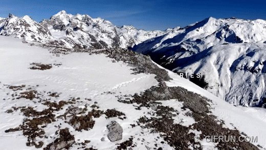 Official_Trailer__On_the_Edge_World_Cup_Ski_Racing__ESPN_Ori(1).gif