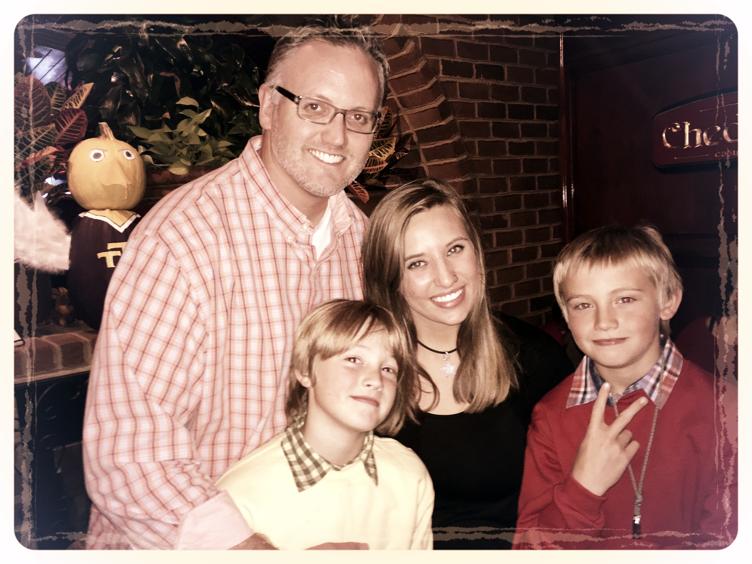 Hanging out before dinner with three of my favorite mess-makers...Jace, Wimberly and Grayson.