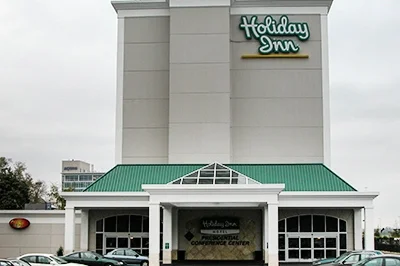 Holdiay Inn 2.jpg