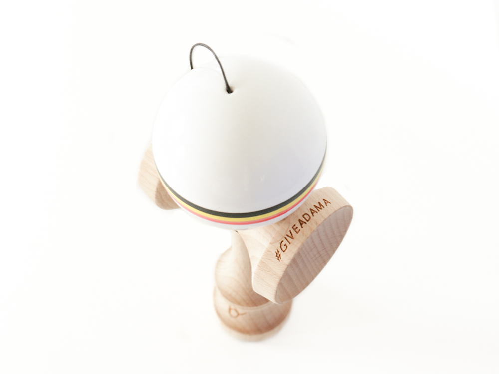 lunatac-kururin-kendama-4.jpg